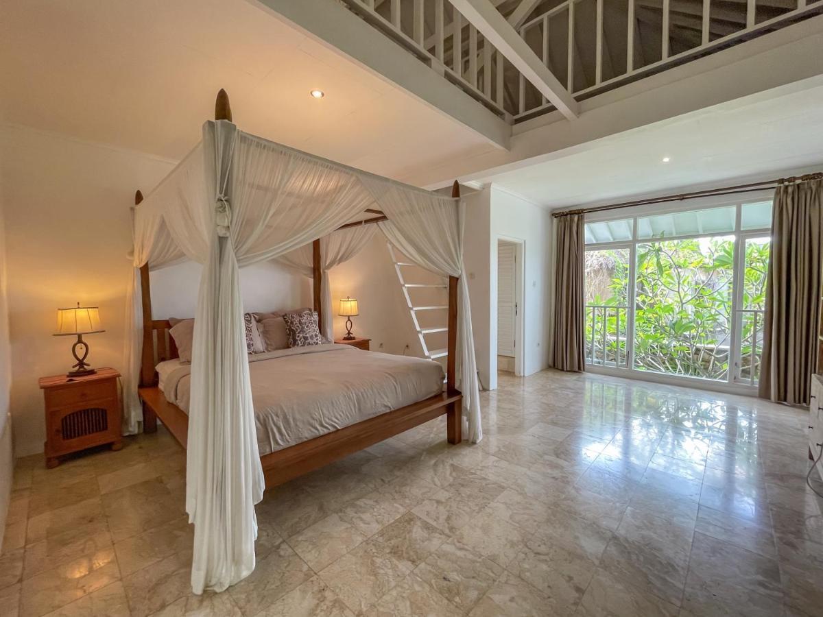 Beach House Canggu - 150M Berawa Beach Eksteriør billede